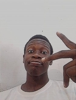 Emmanuel's profile, a single 20-year-old a man in Pointe-Noire