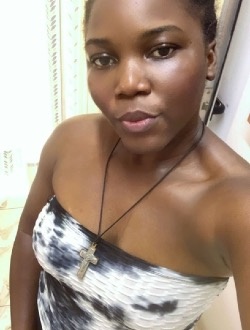 Ursule Larissa's profile, a single 32-year-old a woman in Yaoundé