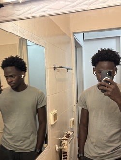 Sidi's profile, a single 22-year-old a man in Perugia