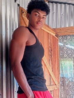 Augustin's profile, a single 20-year-old a man in Toamasina
