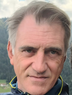 Hugues's profile, a single 61-year-old a man in Luttre