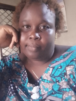 Léonie's profile, a single 39-year-old a woman in Douala