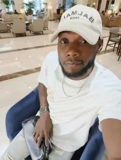 Gelo's profile, a single 33-year-old a man in Yamoussoukro