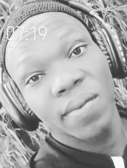 Abdou-Aziz's profile, a single 25-year-old a man in Abadjin-Doumé