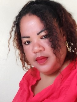 Aurélia's profile, a single 34-year-old a woman in Tolanambo