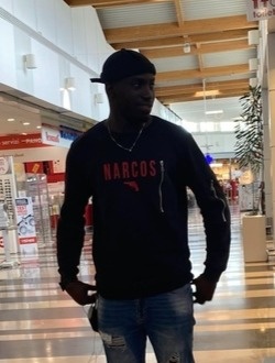 Omar's profile, a single 26-year-old a man in Södertälje