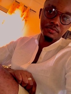 Francis's profile, a single 30-year-old a man in Yaoundé