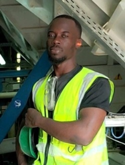 Glaine's profile, a single 30-year-old a man in Brazzaville