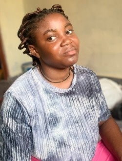 Grace Brown's profile, a single 18-year-old a woman in La Villa