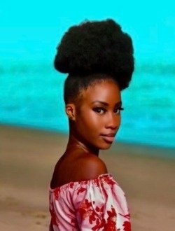 Cassandra's profile, a single 24-year-old a woman in Pointe-Noire