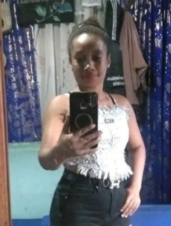 Clarah's profile, a single 39-year-old a woman in Toamasina