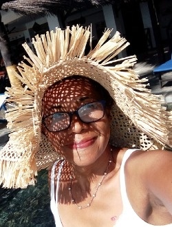 Maminah's profile, a single 49-year-old a woman in Hell-Ville