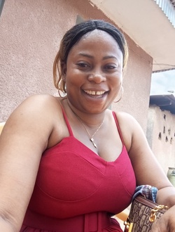 Albertine's profile, a single 32-year-old a woman in Akpessékro