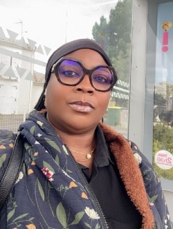 Rose's profile, a single 47-year-old a woman in Abzac