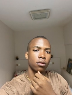 Claky's profile, a single 22-year-old a man in Douala