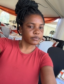 Yvana's profile, a single 21-year-old a woman in Ébolowa