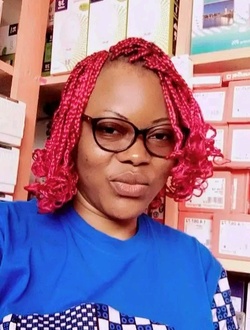 Stéphanie's profile, a single 18-year-old a woman in Abang II