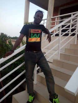 Claude's profile, a single 44-year-old a man in Baguida