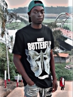 CrÉpin's profile, a single 22-year-old a man in Yaoundé