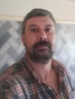 Dominic's profile, a single 48-year-old a man in Birkenshaw