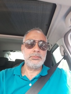 Mourad's profile, a single 54-year-old a man in Alger