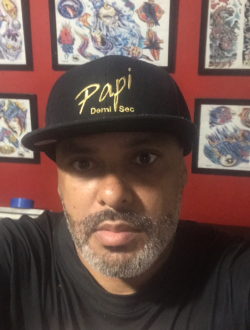 Amauris's profile, a single 42-year-old a man in La Vega