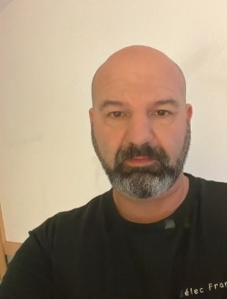 Greg's profile, a single 47-year-old a man in Vias