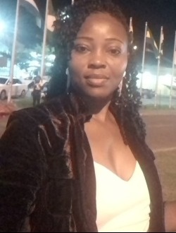 Divine's profile, a single 34-year-old a woman in Meyo-Centre