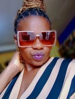 Florys's profile, a single 42-year-old a woman in Libreville