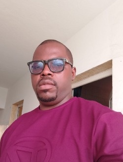 Justin's profile, a single 41-year-old a man in Douala