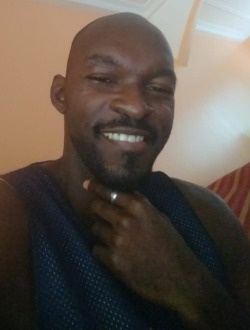 Pryan's profile, a single 42-year-old a man in Douala