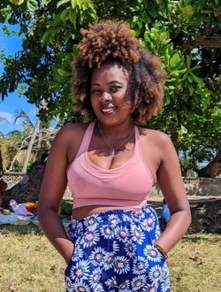 Juliana's profile, a single 27-year-old a woman in Antalaha