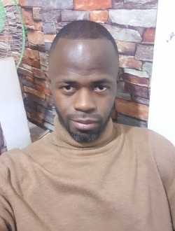 Serge Hubert's profile, a single 35-year-old a man in Yaoundé