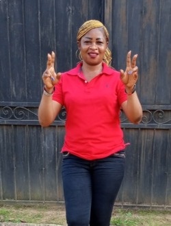Justine's profile, a single 43-year-old a woman in Douala