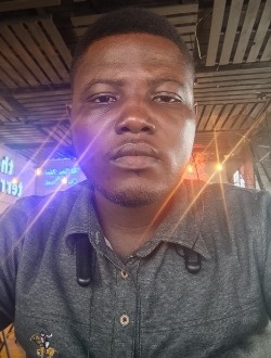 Dawid's profile, a single 33-year-old a man in Kasoa