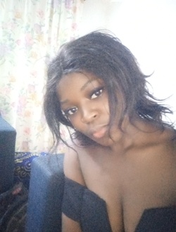 Céline's profile, a single 25-year-old a woman in Yaoundé