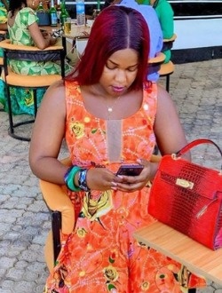 Lydia's profile, a single 23-year-old a woman in Maroua