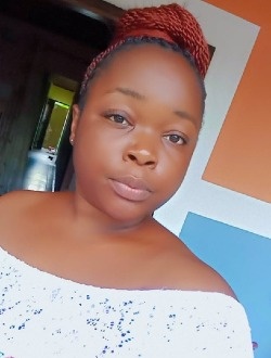 Simone's profile, a single 26-year-old a woman in Douala