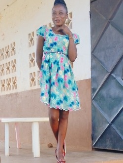 Fany's profile, a single 31-year-old a woman in Abong Mbang