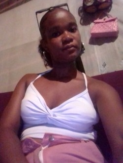 Orisia's profile, a single 27-year-old a woman in Antalaha