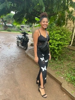 Bertrine's profile, a single 20-year-old a woman in Aborano