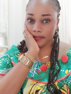 Valerie's profile, a single 36-year-old a woman in Ébolowa