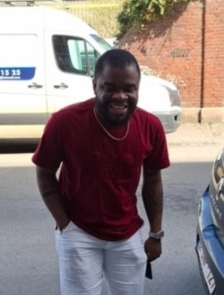 Yvan's profile, a single 37-year-old a man in Yaoundé