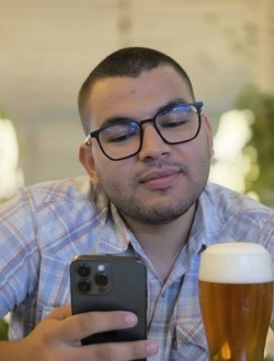 Arno's profile, a single 31-year-old a man in Alger Plage