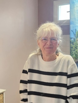 Laurence's profile, a single 63-year-old a woman in Rochefort-Montagne
