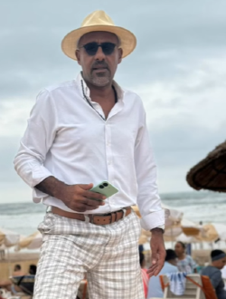 Karim's profile, a single 49-year-old a man in Casablanca