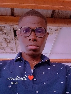 Radamel Desuza's profile, a single 32-year-old a man in Abidjan