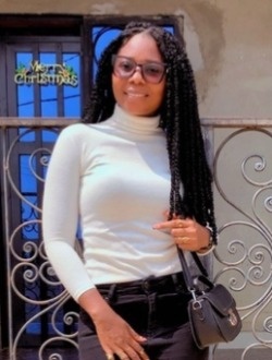 Belle's profile, a single 29-year-old a woman in Douala