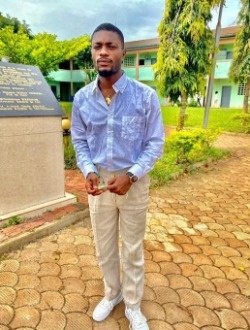 Alfredo's profile, a single 31-year-old a man in Yaoundé