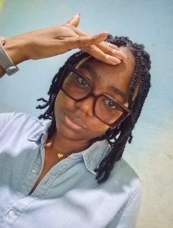 Nadia's profile, a single 35-year-old a woman in Douala